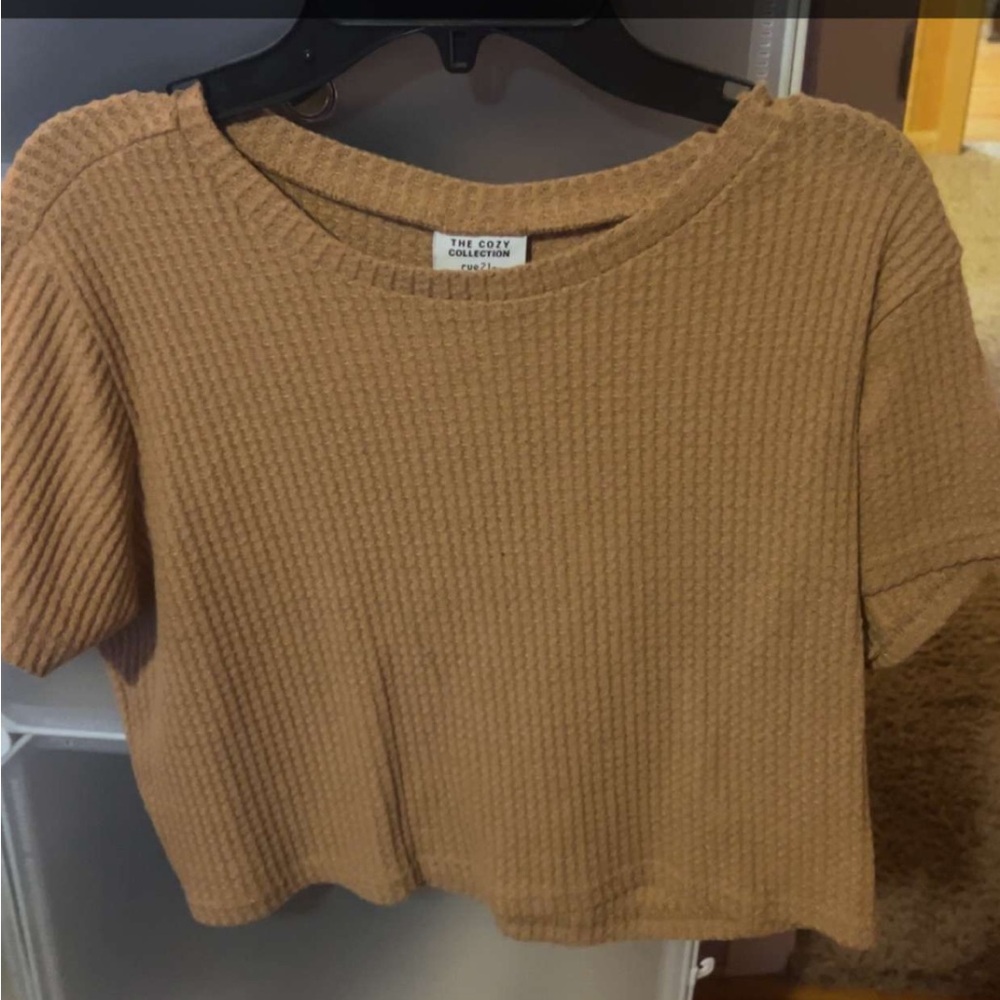 Rue21 Tan Ribbed Crop Top